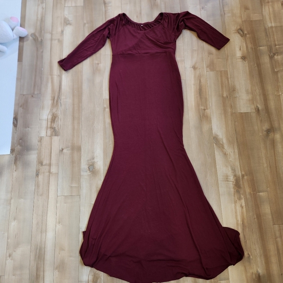 Maternity Dress - Picture 1 of 3